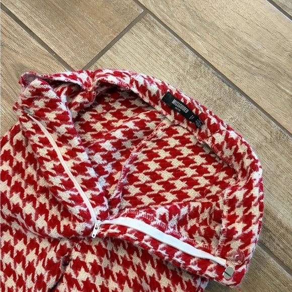 misguided red hounds tooth 2 piece flared pants matching top Petite 2 run small - Picture 9 of 9